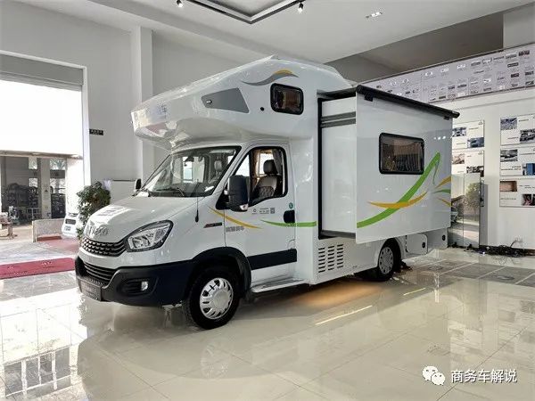 60多万房车推荐戴德自由风plus双拓展125度电300l水箱