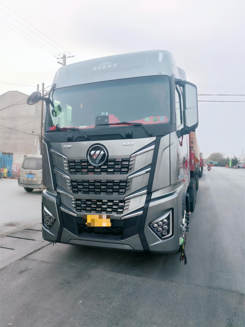 百公里气耗仅28kg欧曼est星辉版助力货运老将省钱多赚