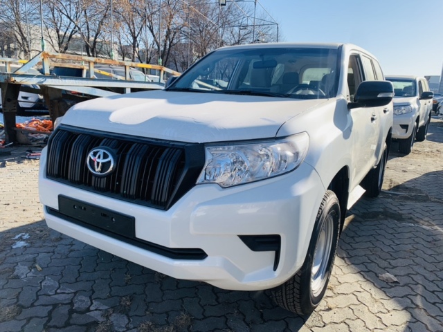 2024款丰田霸道2700 丐版现车 价格透明 欢迎加微详聊