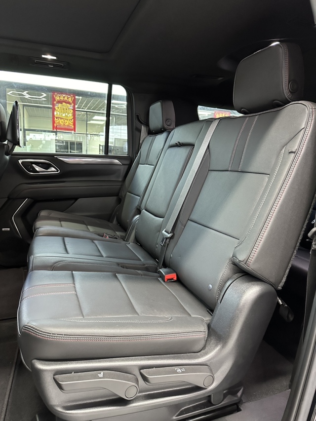 2024款进口雪佛兰萨博班 5.3 四驱现车报价 突出沉稳侵略感