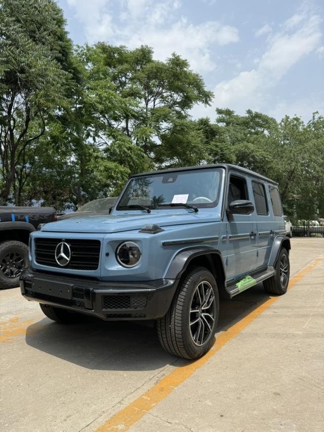 2024款奔驰g400d 柴油3.0t 现车落地多少钱 参数配置报价