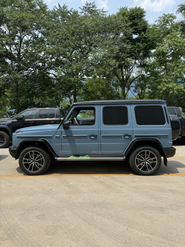 2024款奔驰g400d 柴油3.0t 现车落地多少钱 参数配置报价